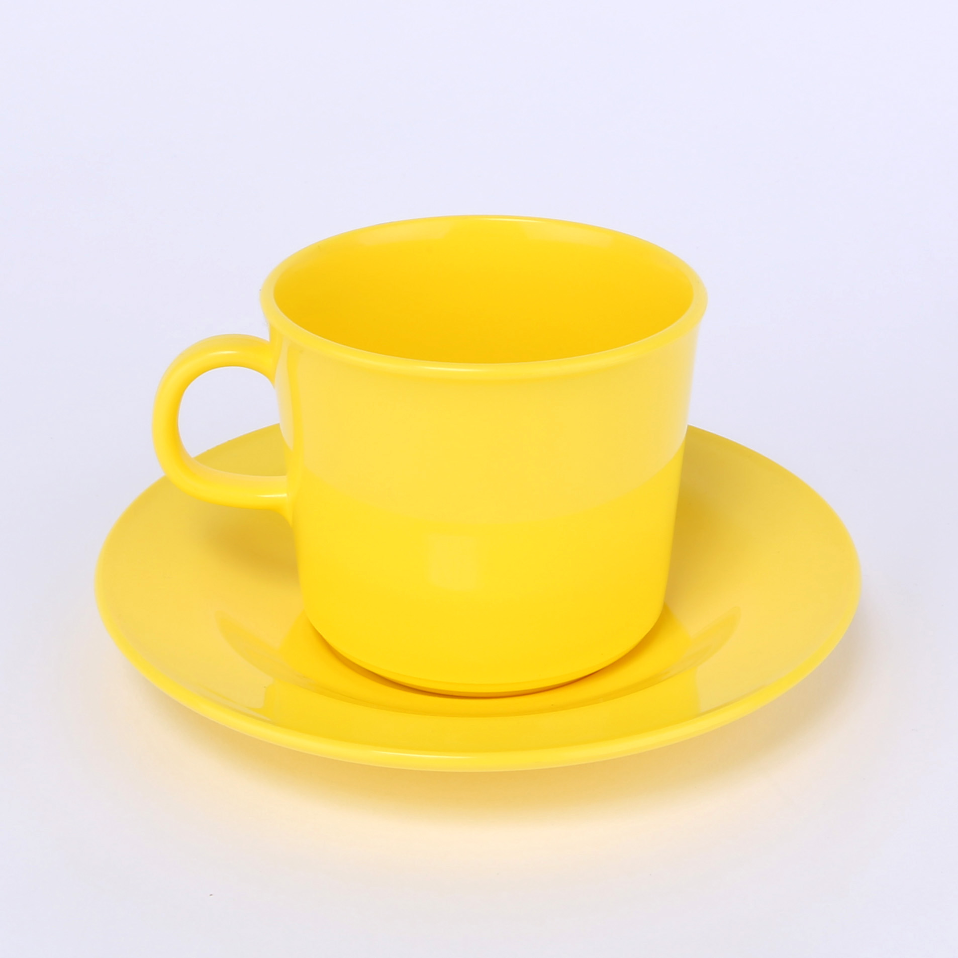 vaLon Zephyr Kindertasse 0,125 L aus schadstofffreiem Kunststoff. In der Farbe sonnengelb.