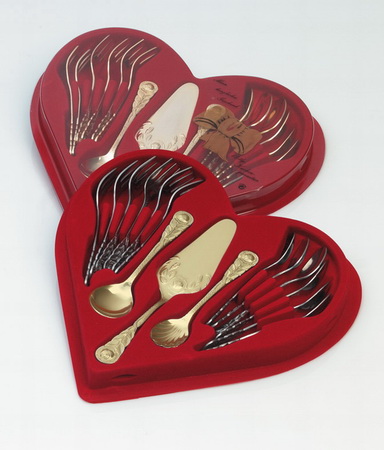 15-tlg. Kaffeegarnitur ROSE, aus Edelstahl 18/0, leicht vergoldet, im Geschenkkarton Herz, rot.