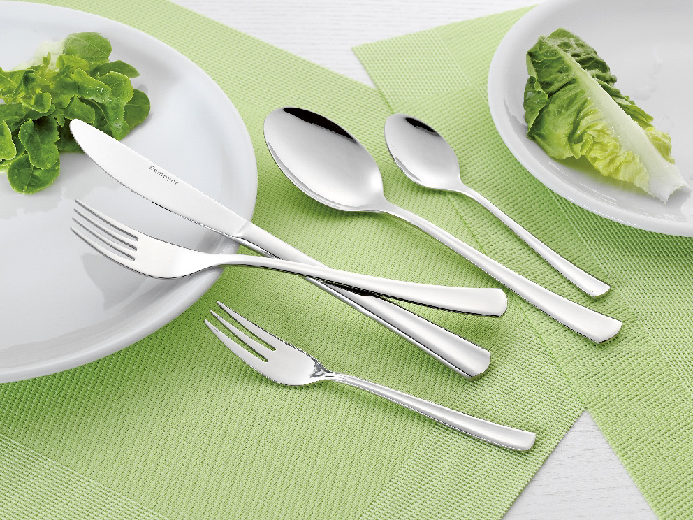 60-teiliges Besteckset STOCKHOLM von Esmeyer, aus Edelstahl 18/10 poliert. Enthält je 12 Messer, Gabeln, Löffel, Kaffeelöffel und Kuchengabeln