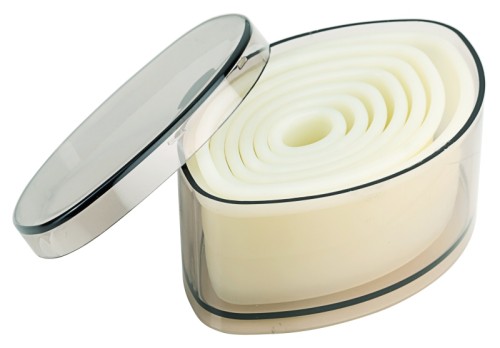 Zweieck-Ausstechersatz aus hellem Nylon, temperaturbeständig bis 160C, 7 Teile in einer Aufbewahrungsdose Größe: 20 mm x 10 mm - 110 mm x