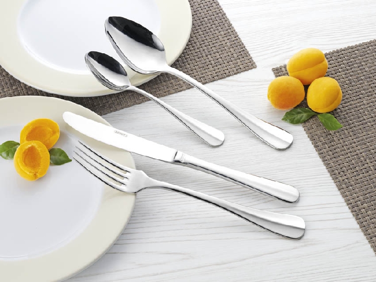 Menümesser SOPHIA, Chrom-Stahl, poliert, Länge: 22,6 cm. Mit Wellenschliff. Von ''Dinner's'' by Esmeyer.