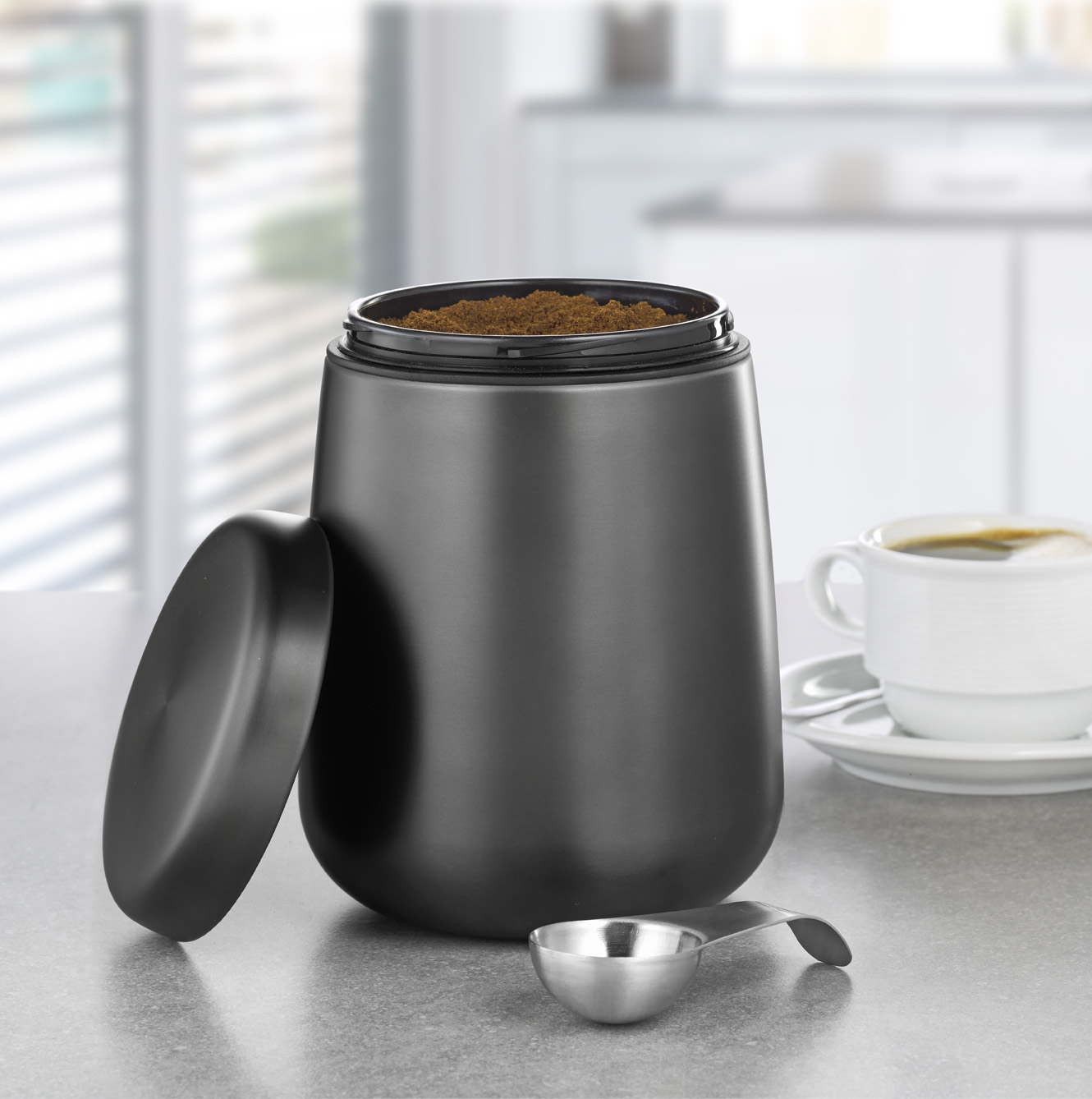 Vorratsdose AVIGNON, aus Edelstahl 18/10, schwarz lackiert, Maße: Höhe ca. 16,5 cm, Durchmesser ca. 11,5 cm.