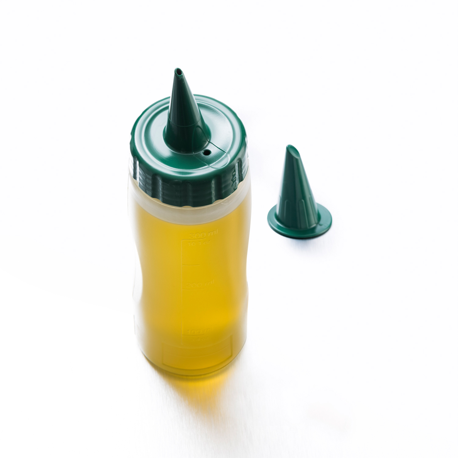 ARAVEN Ölspender mit 350ml Füllvermögen, flexibel einsetzbar