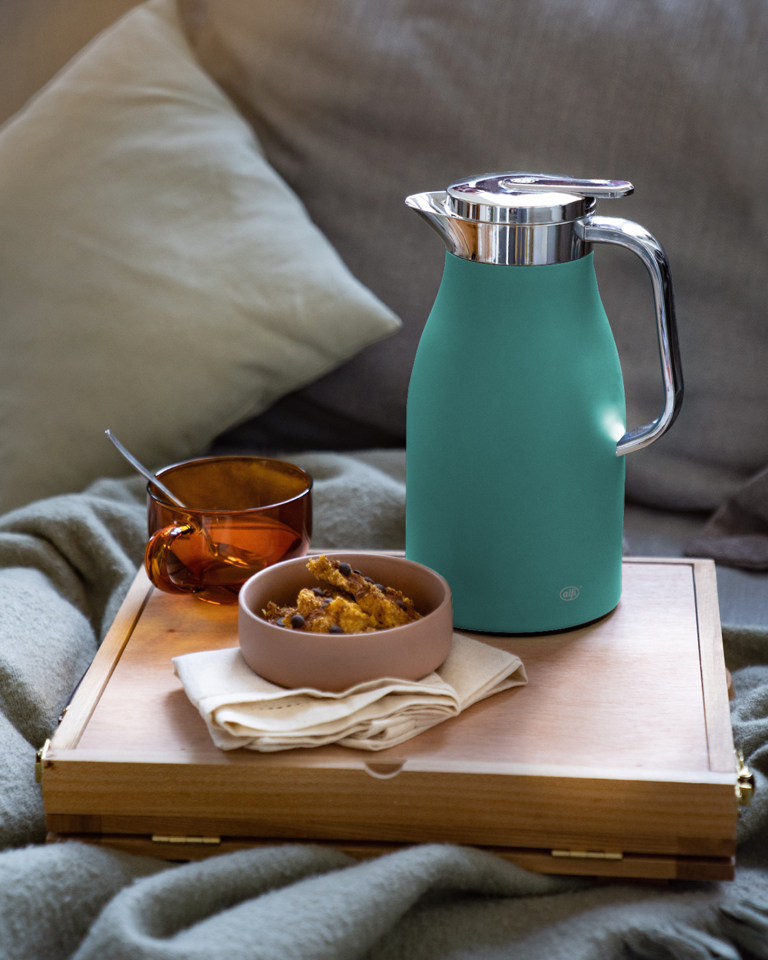 Isolierkanne Skyline boho green mat 1,0 l; by pearl creative Christian Rummel & Tim Storti; hochwertiger Edelstahl mit Hartglaseinsatz