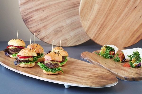 Platte -OAK LIGHT- 65 x 26 cm, H: 3 cm Melamin, Holzoptik: Eiche spülmaschinengeeignet stapelbar nicht mikrowellengeeignet