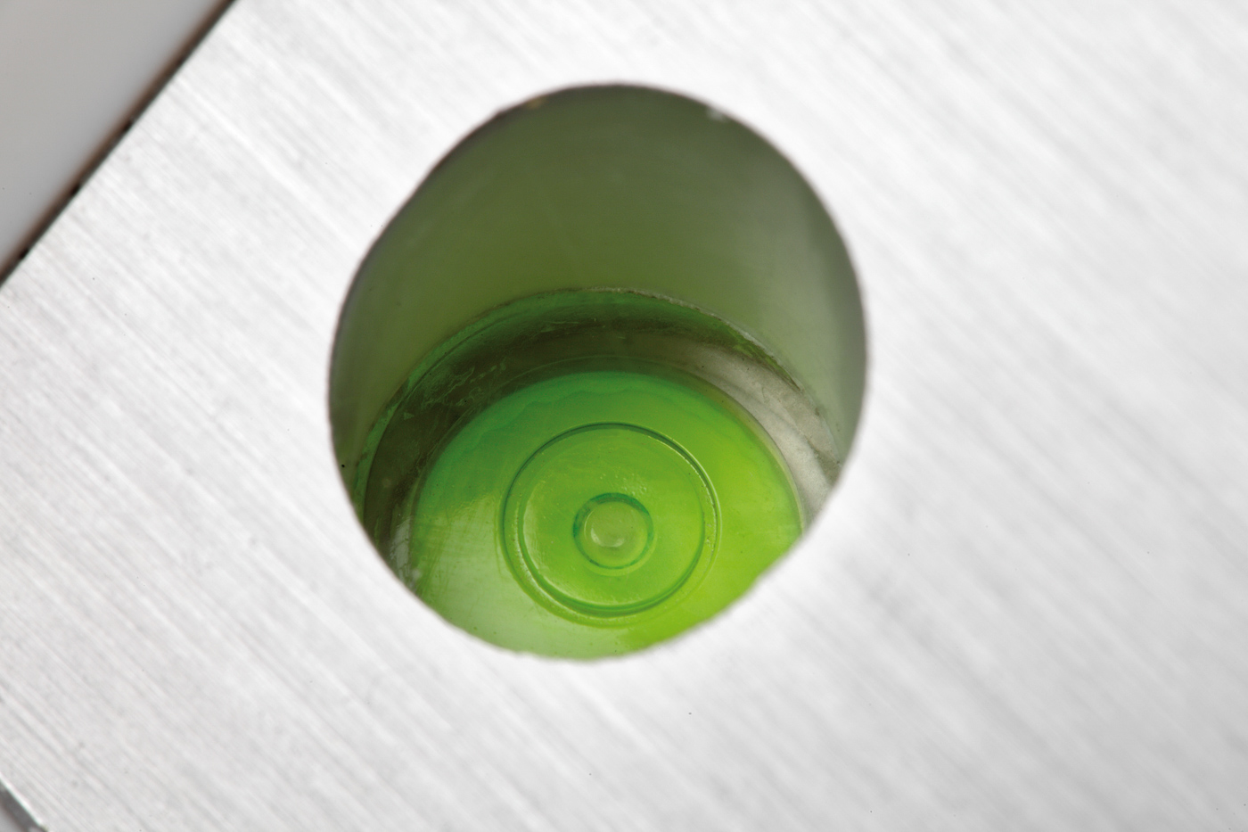 Bartscher Küchenwaage, 15kg, 2g | Spannung: 230 V| Maße: 28 x 33 x 12,5 cm. Gewicht: 2,8 kg