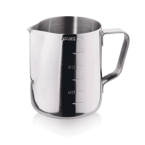Gießer, mit beidseitiger Skalierung. Material: Chromnickelstahl. Inhalt in Litern: 0,6. Durchmesser: 7,5 cm. Maße: Höhe: 110 mm