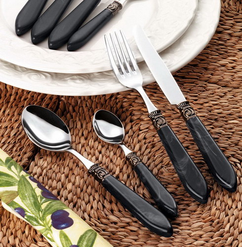 24-teiliges Besteck HELENA, schwarz aus Edelstahl 18/0, poliert. Messer aus Klingenstahl.