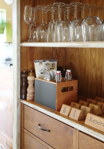 Besteckbehälter aus Holz mit 2 Kreidetafeln