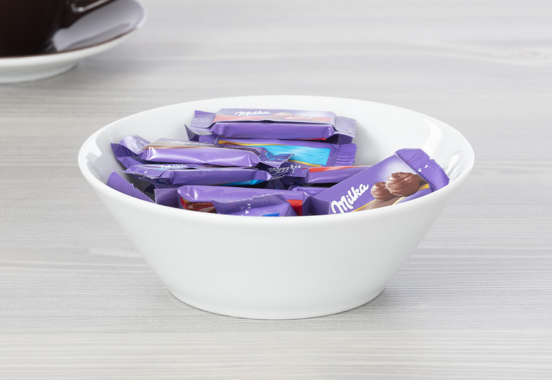 Schüssel ISTA, Durchm. 14 cm, von caterado, aus weißem Porzellan. Made in Europe. Höhe 4,8 cm.