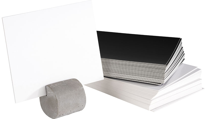 Kartenhalter, 4er Set 3 x 3 cm, H: 3 cm Beton inklusive 30 Beschriftungskarten 10 x 8 cm (15x weiß und 15x schwarz) nicht