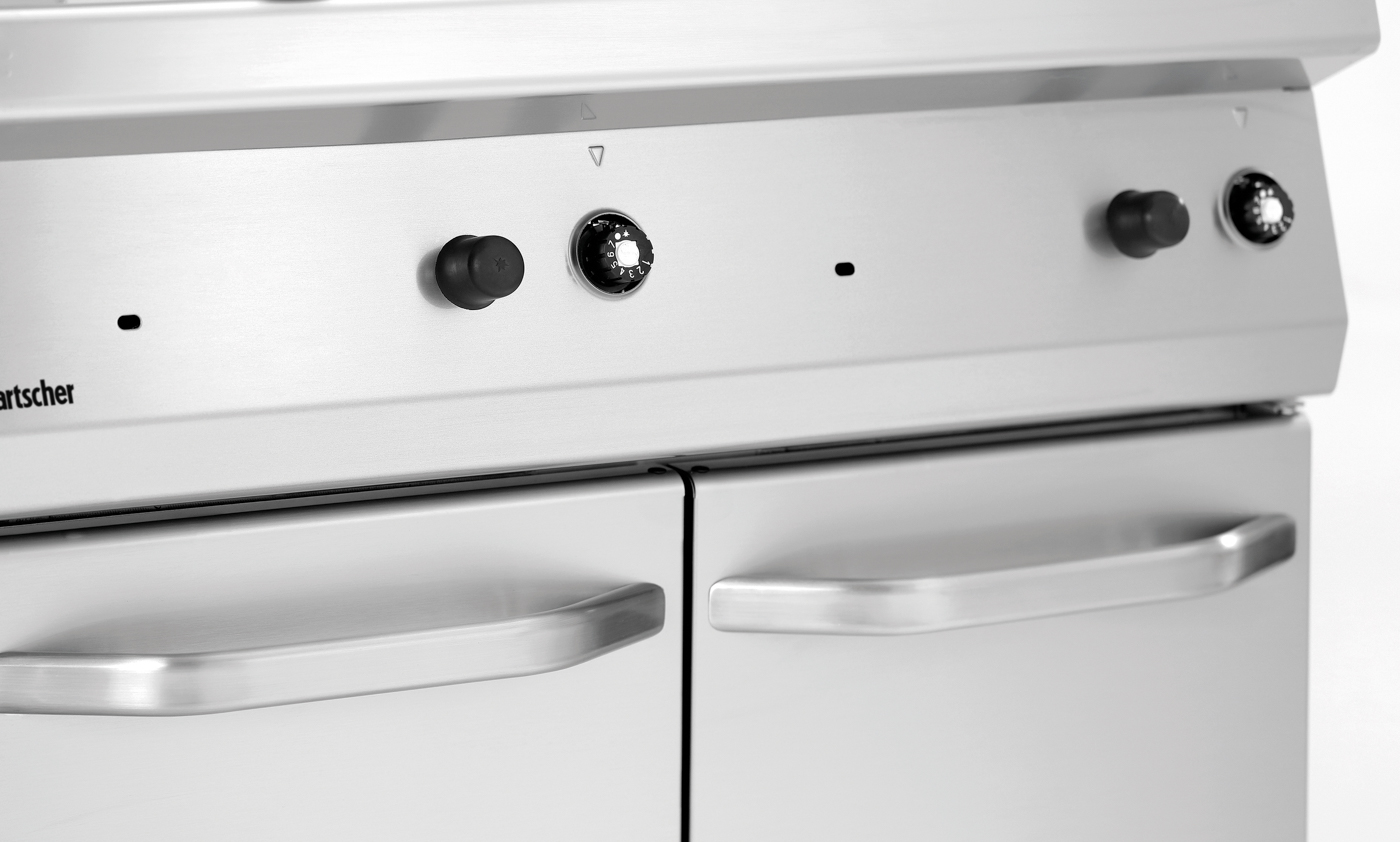 Bartscher Fritteuse Gas, 700, B800, 2x15L |Eigenschaften: Becken mit großer Kaltzone | Maße:80 x 70 x 85,0 cm. Gewicht: 92 kg