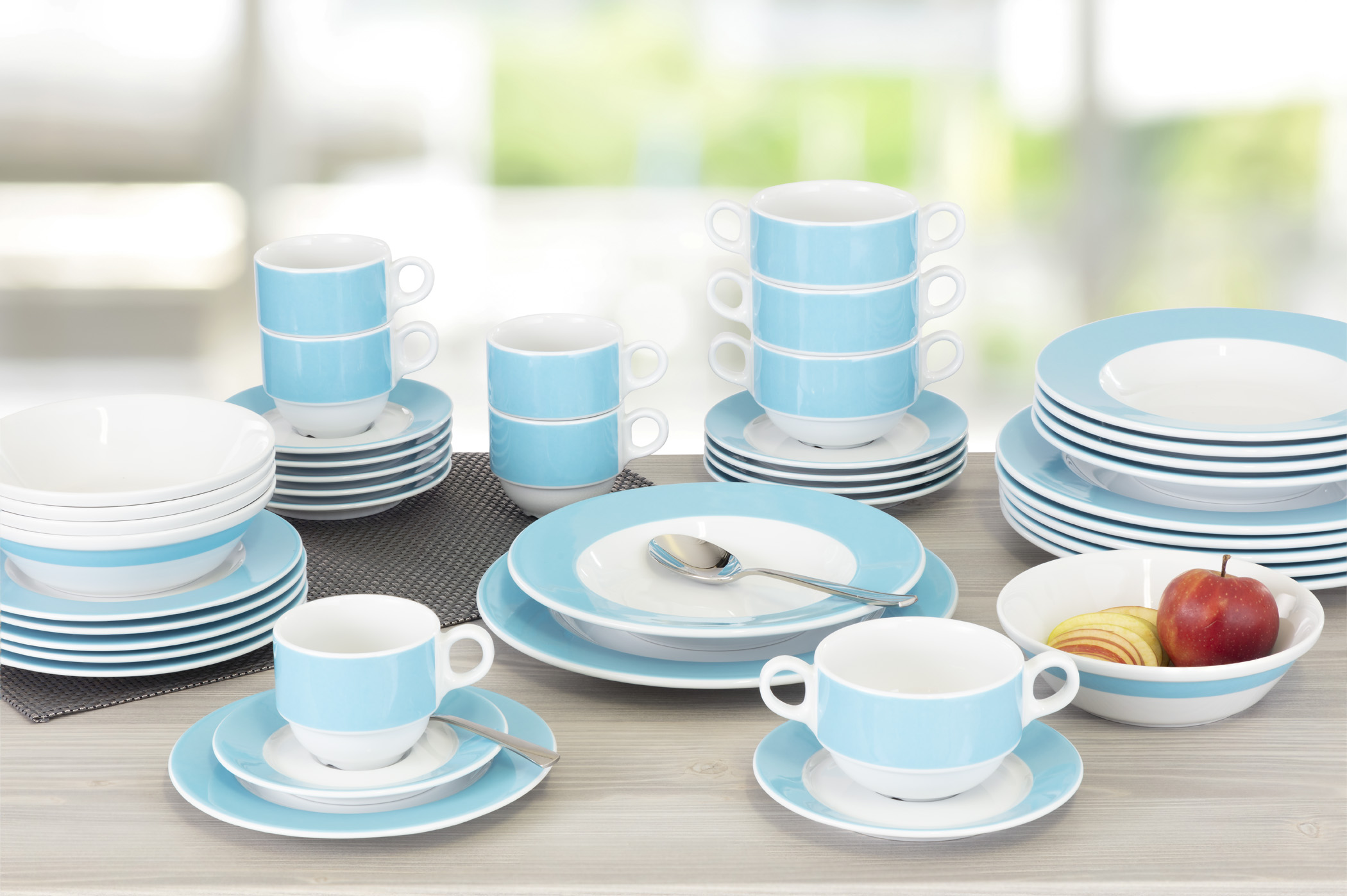 MERIDIAN Suppen-Untertasse, 16cm, hellblau, aus Porzellan, von caterado. Made in Europe.