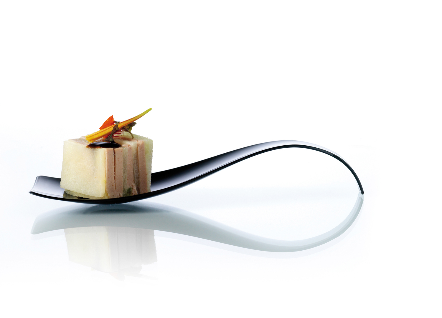 ARAVEN Probierlöffel aus dem WAVE Catering-Sortiment, schwarz und aus Polystyrol