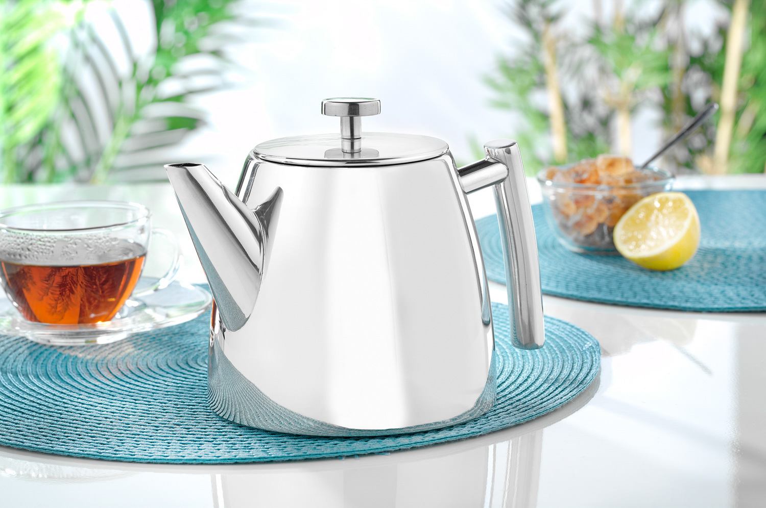 Teekanne BRIGHTON, Inhalt: ca. 1,2 Liter, doppelwandig isoliert aus Edelstahl 18/10  poliert mit herausnehmbarem Teesieb-Einsatz