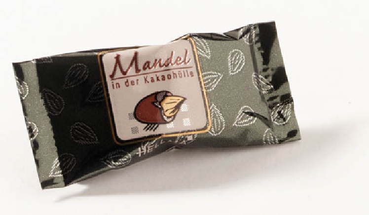 HELLMA Mandel in dunkler Schokolade und Kakaohülle Inhalt: 30 Stück in einer Genießerbox