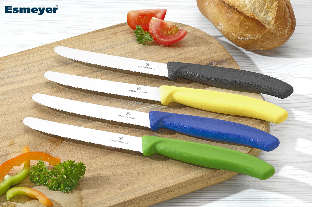 Brötchenmesser Victorinox SWISS CLASSIC mit Wellenschliff, Länge: 11, Farbe: grün