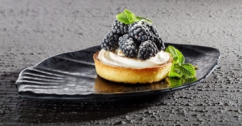 Tablett -GLAMOUR- 25 x 15,5 cm, H: 1,5 cm Melamin, schwarz spülmaschinengeeignet stapelbar nicht mikrowellengeeignet keine