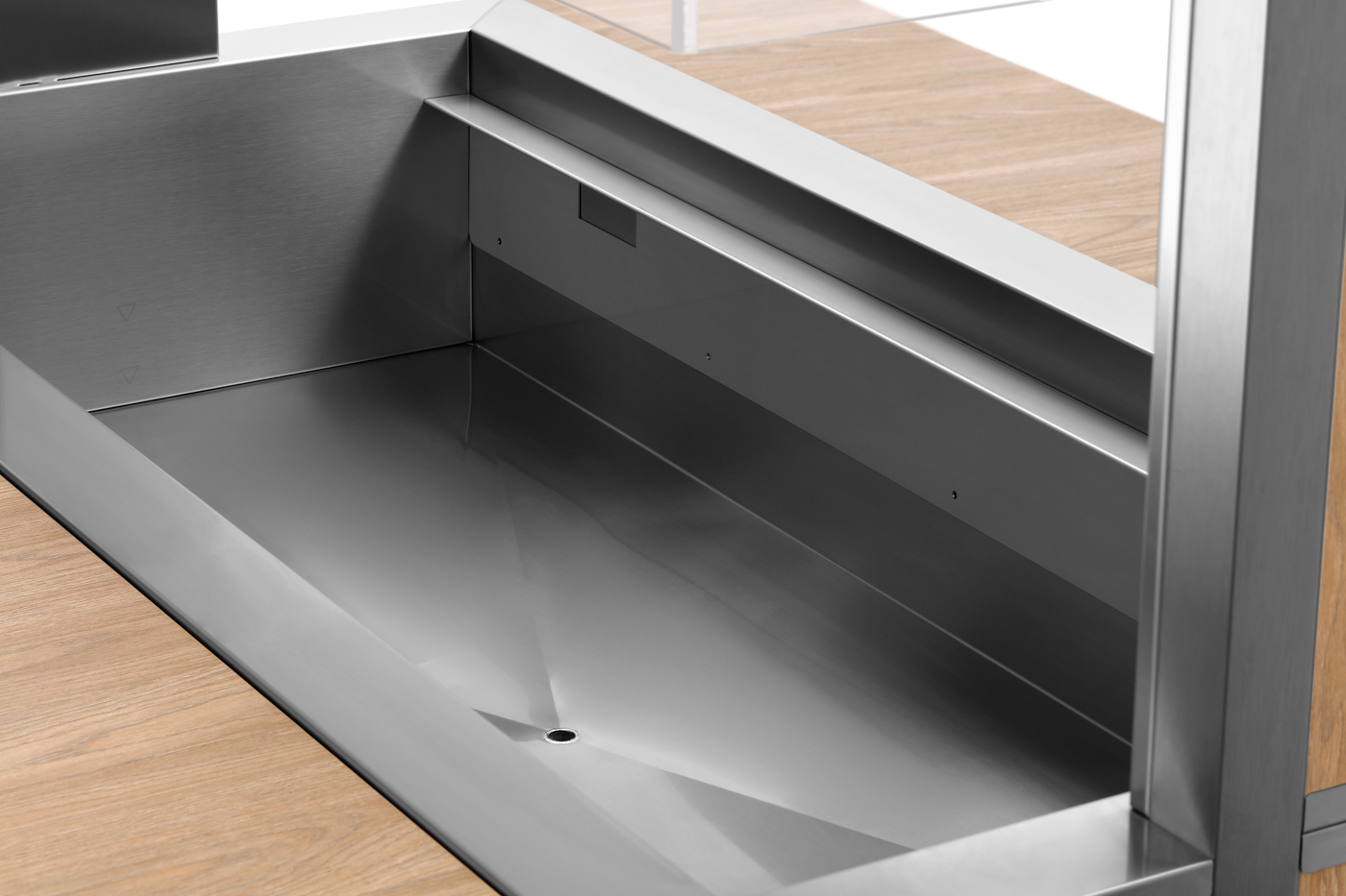 Bartscher Buffetwagen K4110-200U | Spannung: 230V | Maße: 150 x 125 x 142,5 cm. Gewicht: 155,7 kg