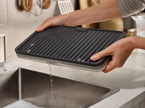 Joseph Joseph Tier Vergrößerbares Abtropfgestell - Grau