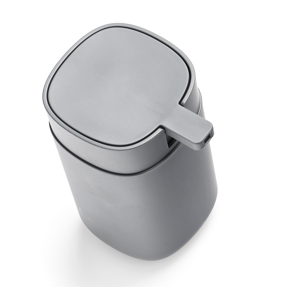 Seifenspender, PS, 7,3x9,4x12,1 cm. Farbe: anthrazit. Bei diesem Seifenspender treffen Funktionalität und eine moderne Interpretation