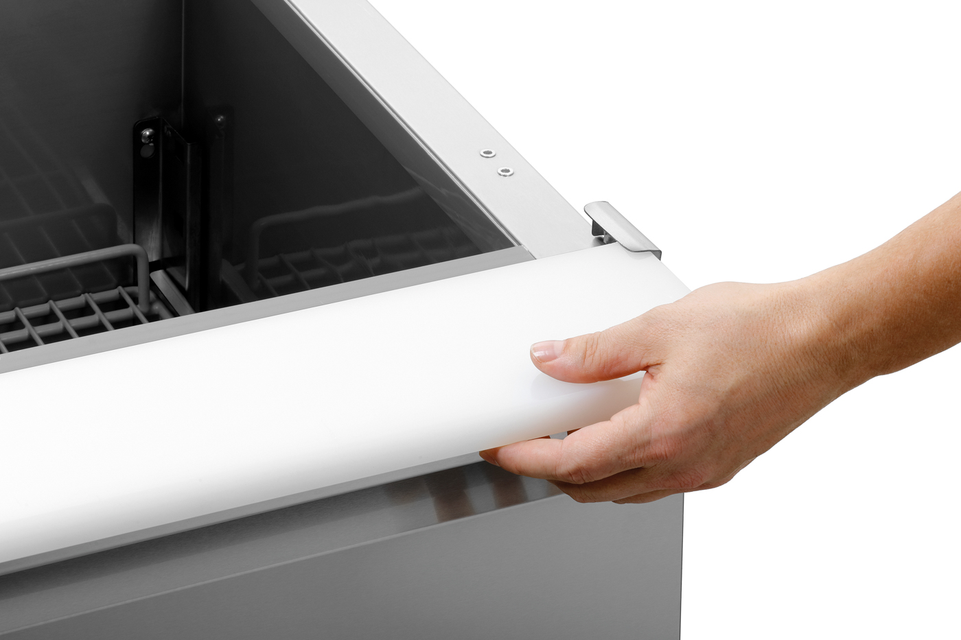 Bartscher Saladette 900T2 +GL | Tiefe GN-Behältermax.: 150 mm | Maße: 90 x 70 x 84,5 cm. Gewicht:63,5 kg