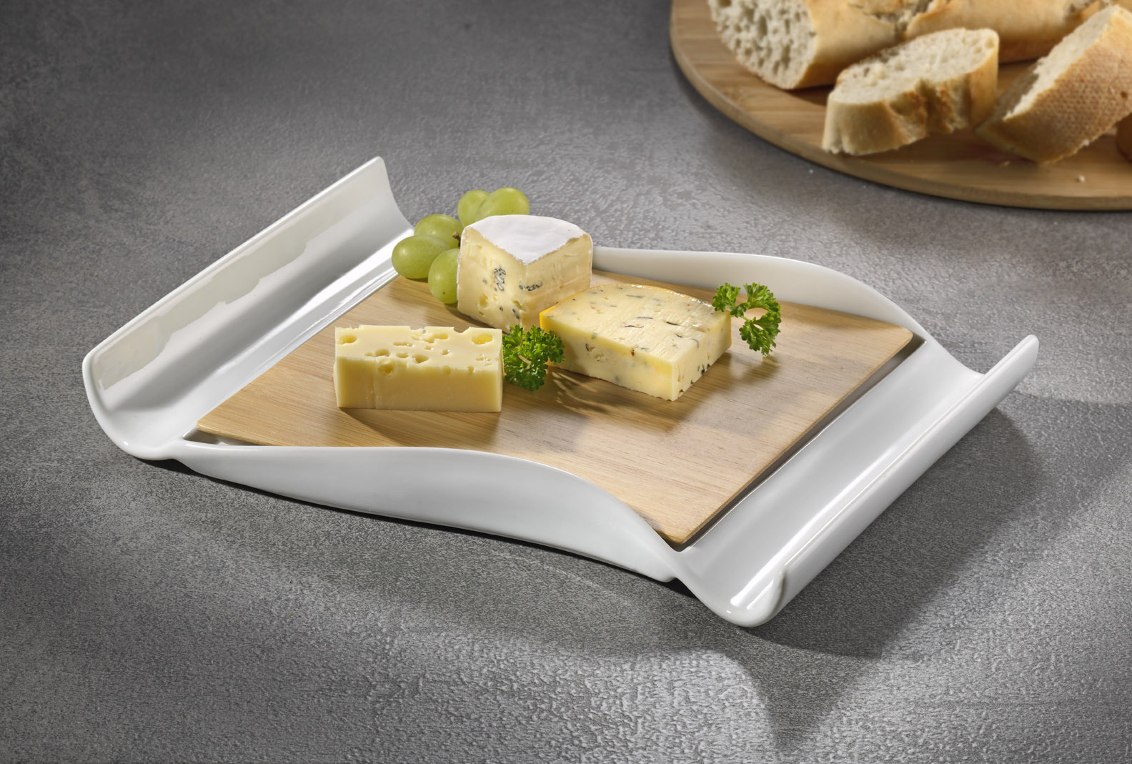 Servierplatte VISBY, Porzellan und Bambus