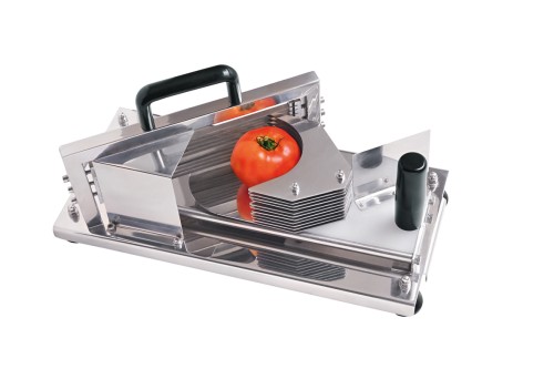 Tomatenschneider. Chromnickelstahl. für 5,5 mm breite Scheiben. Maße: 43 x 20 x 19,5 LxBxH.