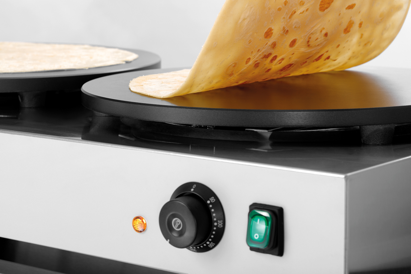 Bartscher Crêpe-Backgerät 2CP400 |Temperaturbereich von: 50 °C | Maße: 86 x 51 x24,5 cm. Gewicht: 40 kg