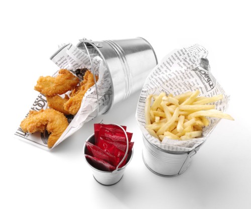 Eimer mit Griff, 0,13 Liter, 7x7x6,5 cm. Das verzinkte Stahlblech verleiht dieser Serie ein rustikales Design.