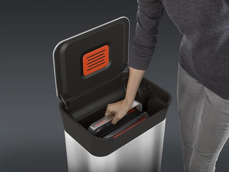 Joseph Joseph Titan 30 - Abfalleimer mit integrierter Pressvorrichtung, 30 Liter - Edelstahl