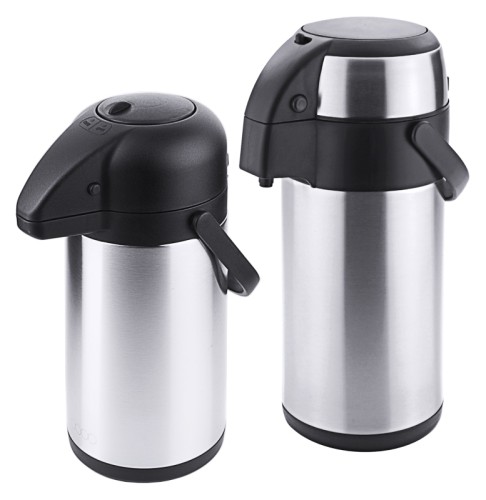 Isolierkanne mit Tragebügel innen und außen aus Edelstahl, matt gebürstet, mit Griff und Verschluss aus schwarzem Kunststoff, mit