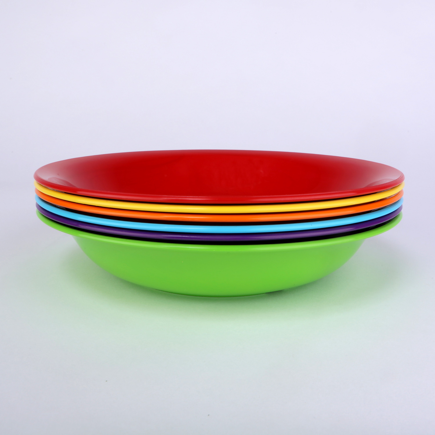 vaLon Zephyr Suppenteller 20,5 cm aus schadstofffreiem Kunststoff in der Farbe rot.