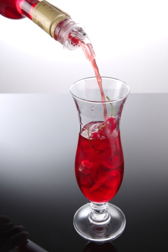 4er Set Ausgiesser Free-Flow, EVA-Kunststoff. Transparent.