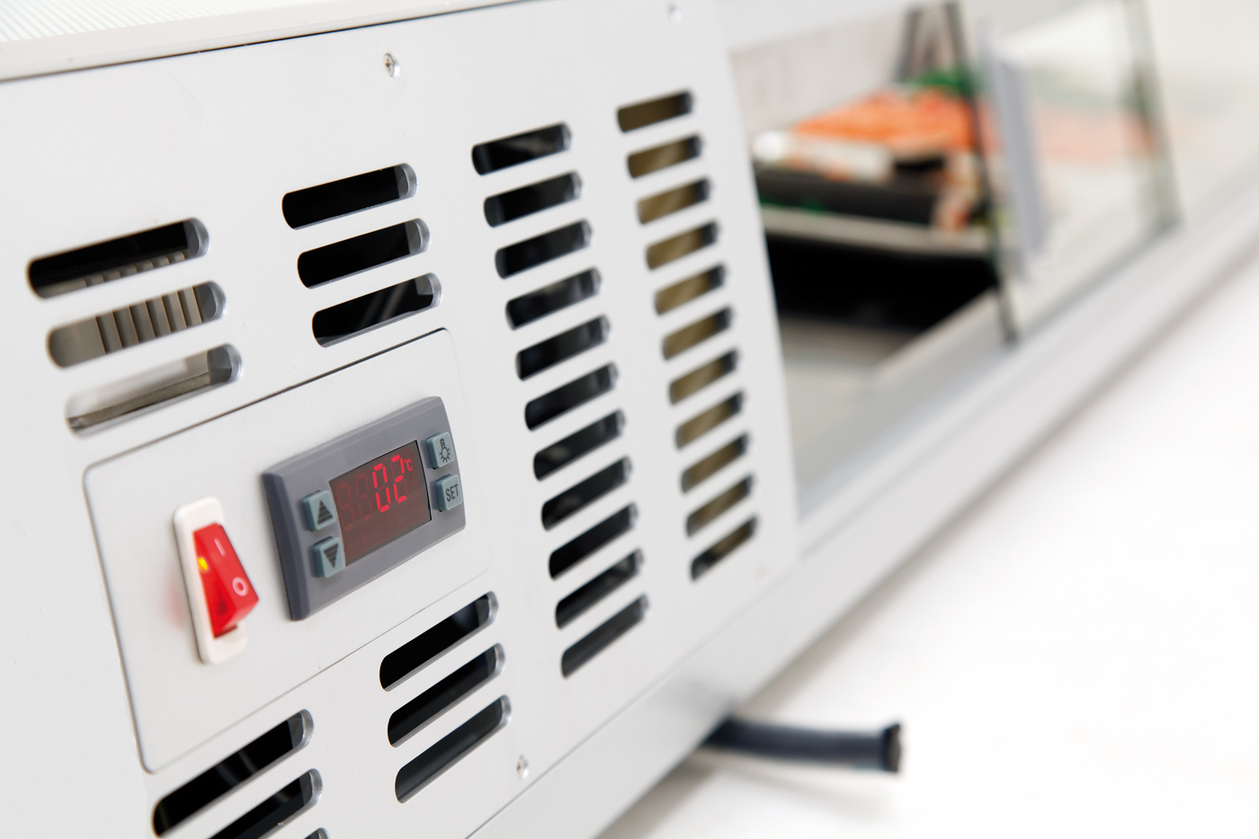 Bartscher Kühlaufsatz SushiBar GL2-1800 | Frequenz: 50 Hz | Maße: 180 x 42,5 x 295 cm. Gewicht: 45,1 kg