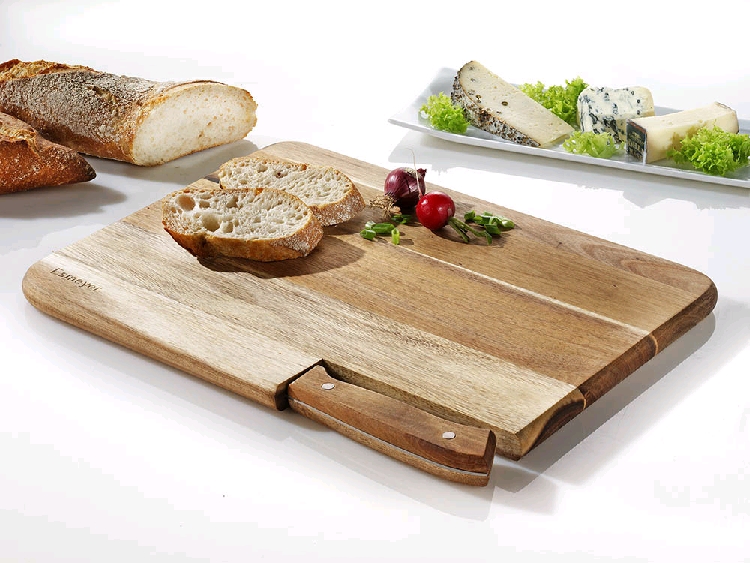 Schneidbrett JACK inkl. Brotmesser. Brett und Messergriff aus Akazienholz, Messerklinge aus hochwertigem Klingenstahl.