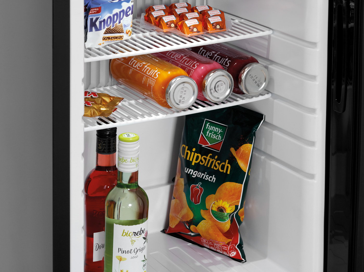 Bartscher Minibar 34L-GL | Kühlmittel: R717 /0,072 kg | Maße: 40,2 x 45,3 x 5,6 cm. Gewicht:19,6 kg.