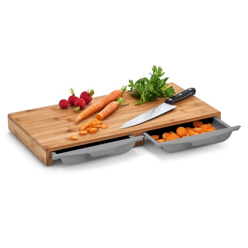 Schneidebrett, Bambus geölt; Kunststoff ABS, Bamboo/Kunststoff, 50x28,5x4,5 cm. Farbe: natur. Ob für Schnittgut oder dessen Abfälle, mit unserem