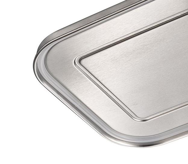 Lunchbox XL mit hygienischer Edelstahloberfläche, Silikondichtung und Trennsteg. Maß: 22,5 x 16,5 x 6,5 cm mit 1,4 l Kapazität.