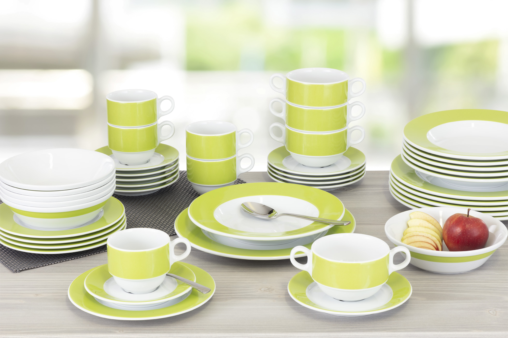 MERIDIAN Suppen-Untertasse, 16cm, grün, aus Porzellan, von Caterado. Made in Europe.