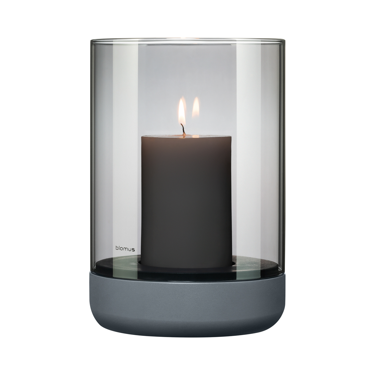 Windlicht -CALMA- Steel Gray & Smoke Size L, Ø 15 cm. Material: Beton, Glas farbig. Von Blomus.
