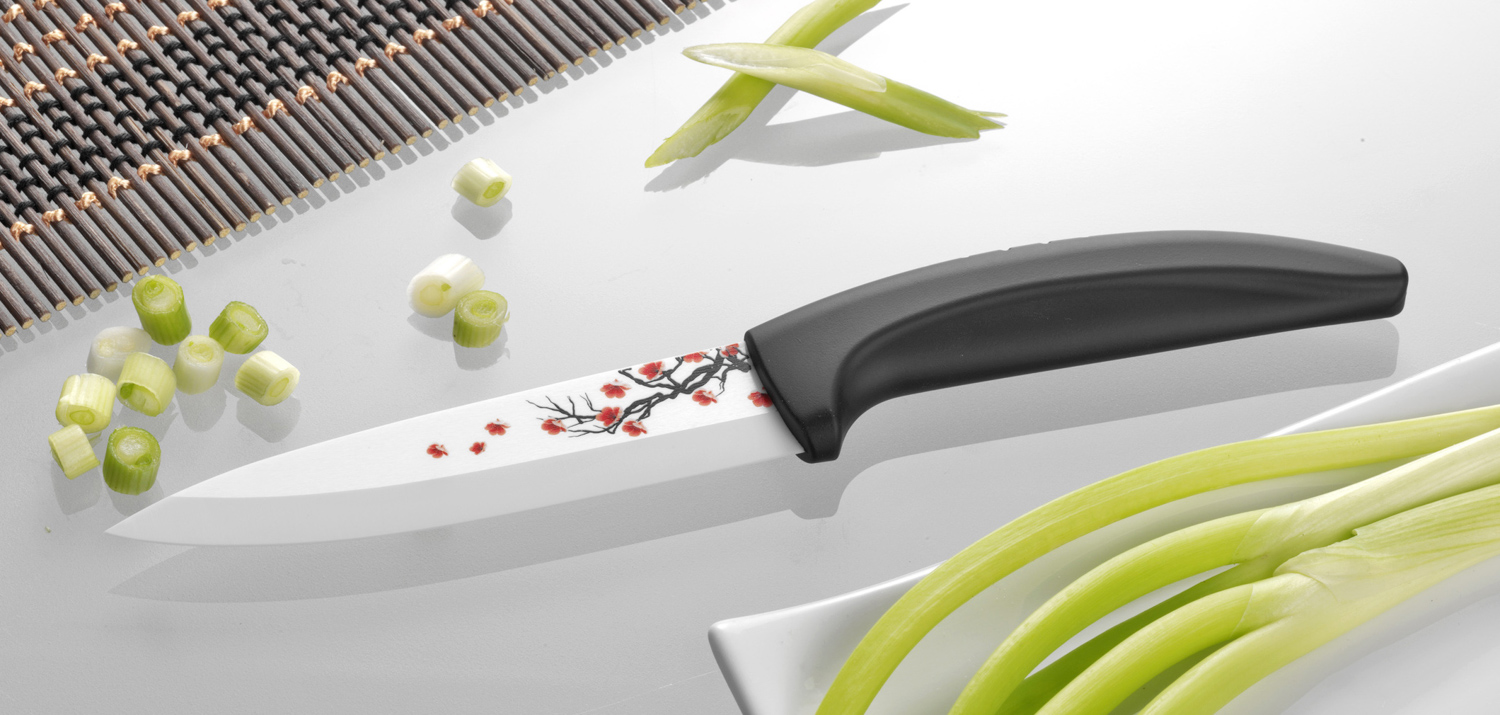 Universal Keramikmesser CHERRY mit weißer Klinge aus Keramik, Klingenlänge ca. 12,5 cm.