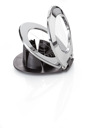 Eierschneider/-stückler. ABS Kunststoff/Zinkguss verchromt. für 6 Eierstücke.