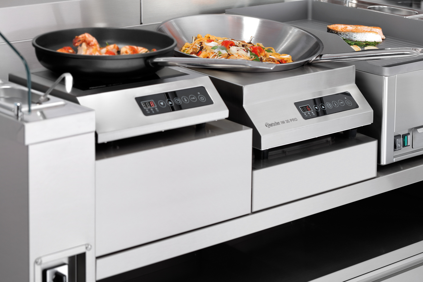 Bartscher Podest 100 KST Plus | Material: CNS18/10 | Maße: 40 x 59,5 x 10,0 cm. Gewicht: 3,1 kg