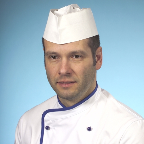 PAPSTAR 100 Schiffchen, Krepp 9 cm x 28 cm weiss Größe 55 - 62