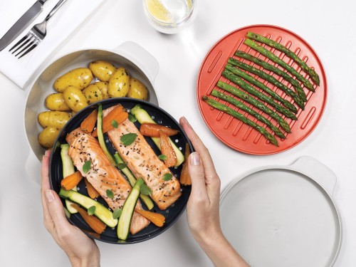 Joseph Joseph M-Cuisine - 4-teiliges Mikrowellenkocherset - steinfarbig/orange