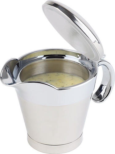 Thermo-Sauciere, aus doppelwandigem Edelstahl. Kapazität: ca. 0,4 Liter. Maße: ca. 19x 12,5cm, Höhe 13cm.