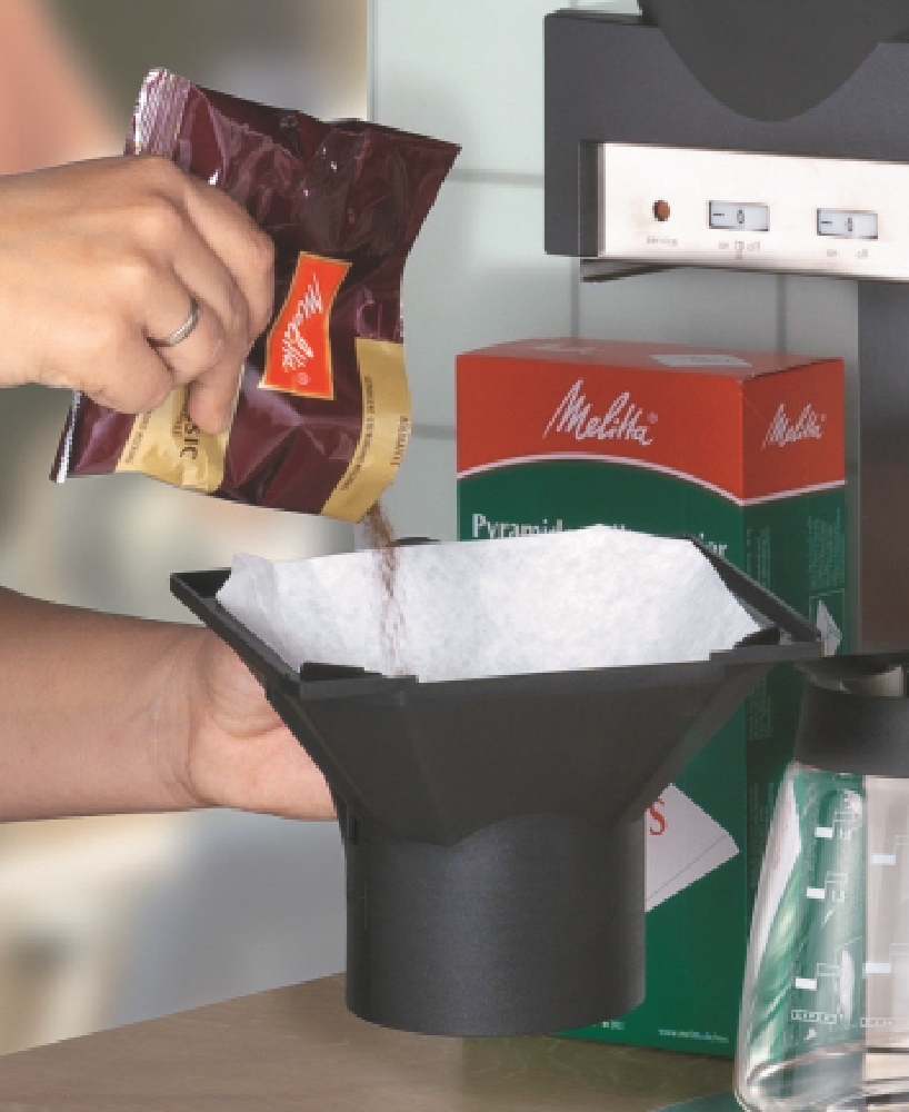 Kaffeemaschine 170 M von Melitta, Inhalt 1,8 Liter, mit zusätzl. Warmhalteplatte, inkl. 1 Glaskanne