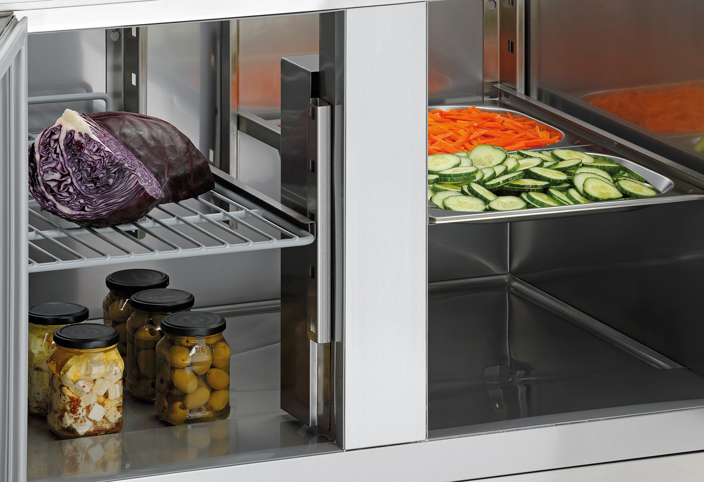 Bartscher Saladette 1365T3 | Tiefe GN-Behältermax.: 150 mm | Maße: 136,5 x 70 x 88,7 cm.Gewicht: 90 kg