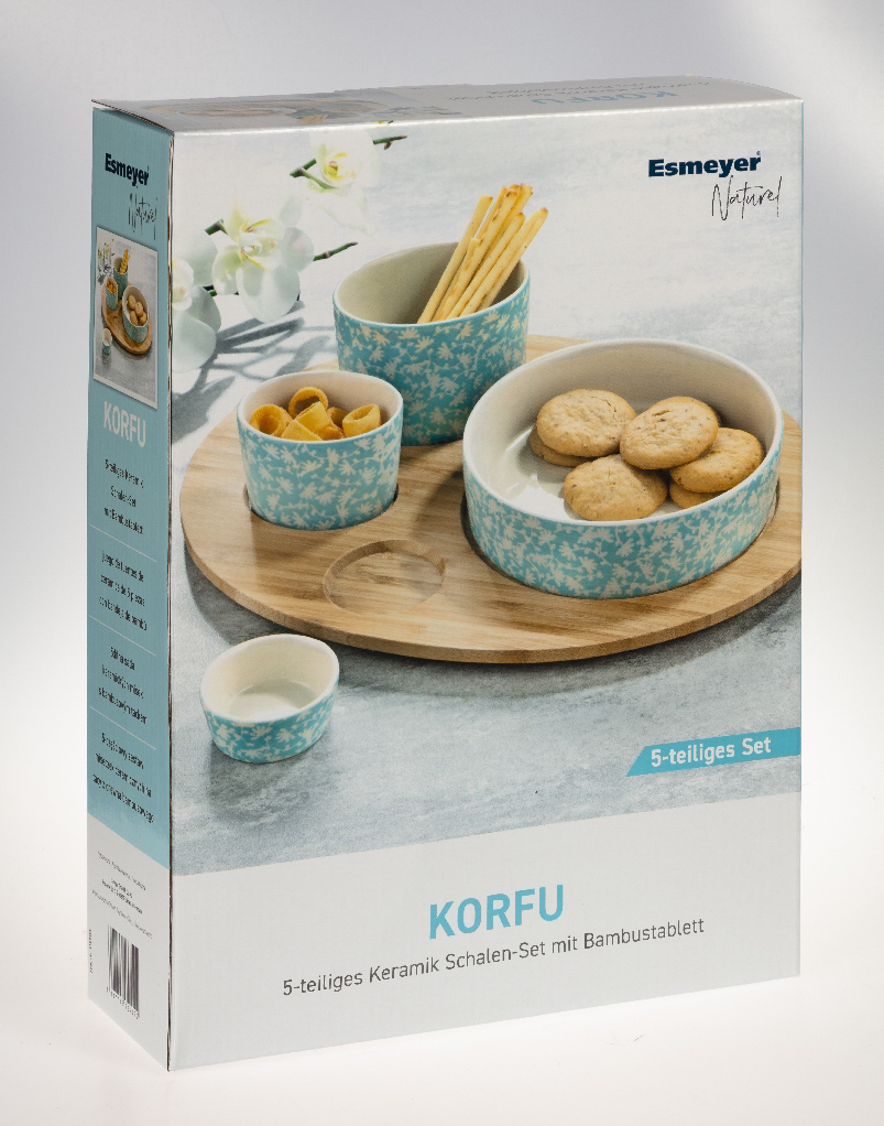 5-teiliges Servier-/Snack-Set "KORFU", 4 Schalen aus hochglänzendem Steingut mit Dekor, handbemalt in Türkis / Creme. Tablett aus Bambus.